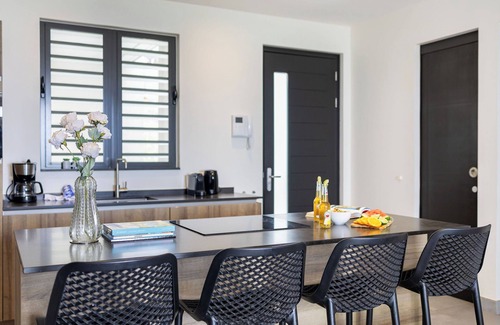 St. Marie Apartamento | Colorful Apartment w/ Seaview and Pool - 3 Min from the Beach - Coral Estate