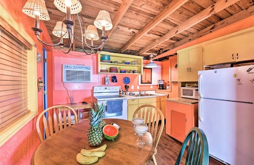 Surfside Beach Casa | Colorful Cottage - 1 Mi to Surfside Beach Access!