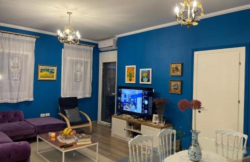 Ishem Apartamento | Colors by the Sea at Lalzi Bay