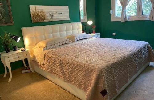 Ishem Apartamento | Colors by the Sea at Lalzi Bay