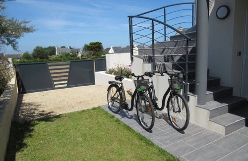 Roscoff Casa | Vrbo Property