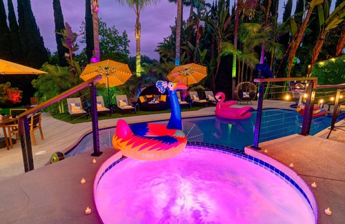 El Cajon Casa | Colossal Remodeled Estate + Movie Theatre + Heated Pool/Spa + Vacationers Dream