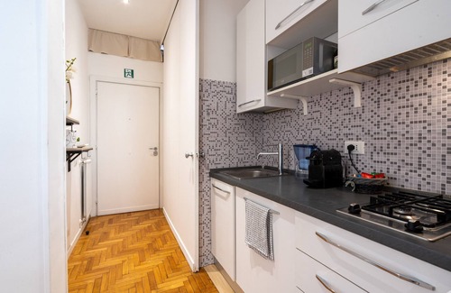 Monti Apartamento | Colosseum ★★★★★ - Rooftop with HOT jacuzzi and Skyline of Rome
