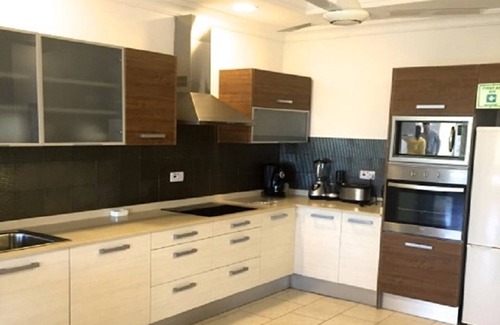 Oyster Bay Apartamento | Colosseum Square Luxury Apartments