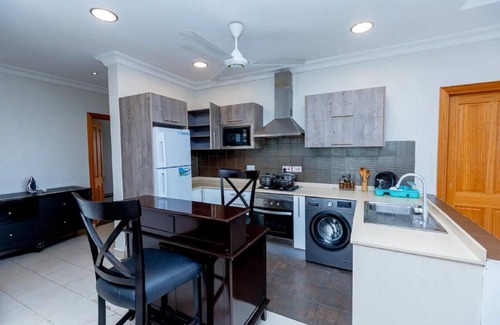 Oyster Bay Apartamento | Colosseum Square Luxury Apartments
