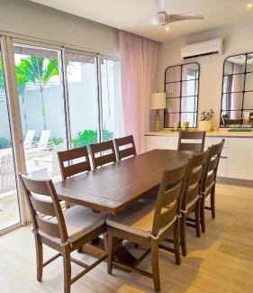 Porters Villa | Colourful Serene 3BR Luxury Villa at Porters Place