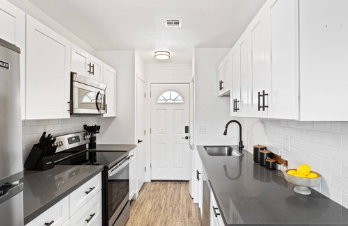 South Scottsdale Cabaña | Colt-in Old Town-walk To Entertainment District