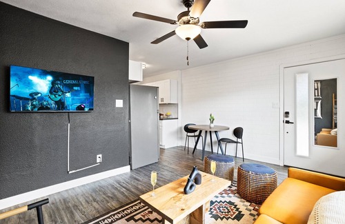 South Scottsdale Cabaña | Colt-in Old Town-walk To Entertainment District