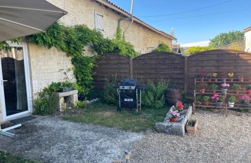 Duil-sur-le-Mignon Casa | Columba - Les Constellations