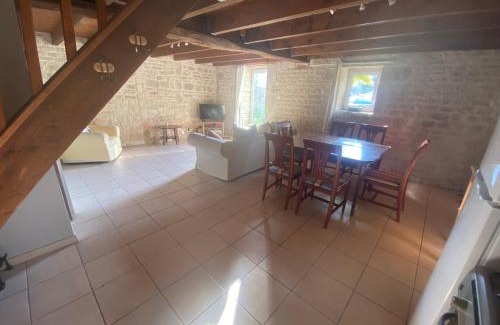 Duil-sur-le-Mignon Casa | Columba - Les Constellations
