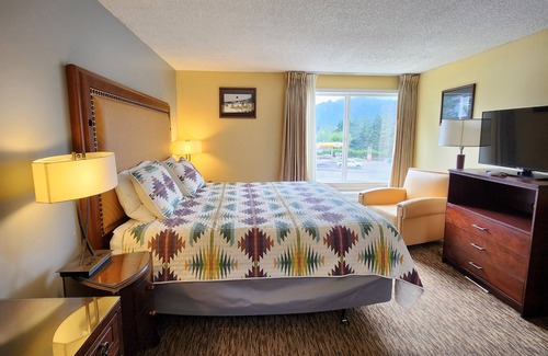 Cascade Locks Hotel | Columbia Gorge Inn