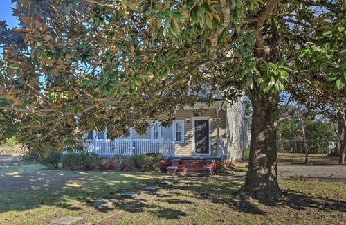 Columbia Cabaña | Columbia Home w/ Spacious Yard < 2 Mi to Dtwn