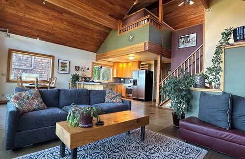 Hood River Casa | Columbia Tree House - Downtown Hood River con gran vista