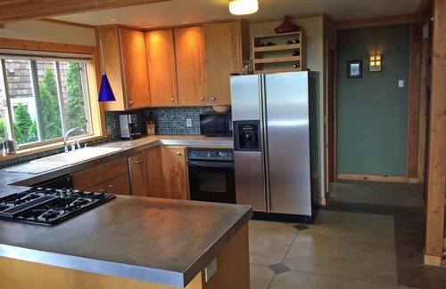 Hood River Casa | Columbia Tree House - Downtown Hood River con gran vista