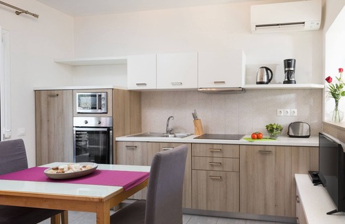 Arillas Apartamento | Columbine Apartment Agios Stefanos Corfu