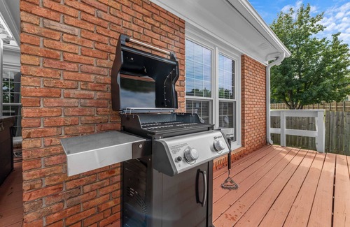 Fortson Casa | Spacious Columbus 4BR house w/ Deck Near Ft Moore