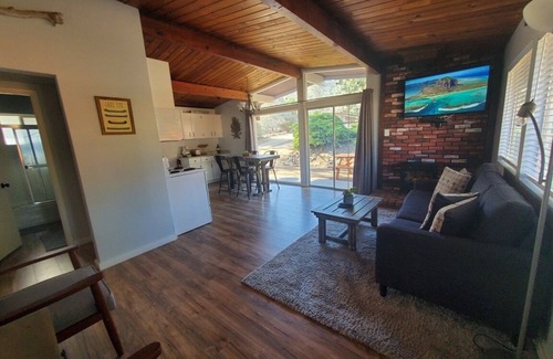 Bodfish Casa | Columbus Blue:A Rustic Mid-Century Modern Bungalow