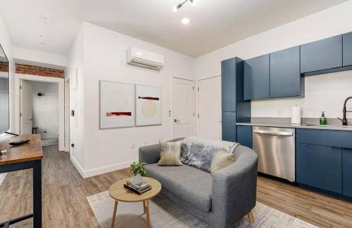 Downtown Columbus Apartamento | Columbus Gem with Pool Table! Pets Welcome!