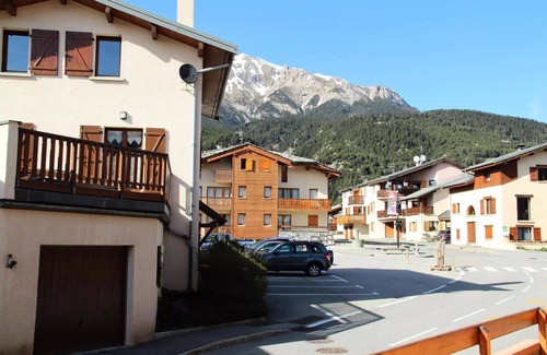 Aussois Apartamento | COM213M : Wohnung in ruhiger Lage in der Nähe von kostenlosen Shuttles und dem Schwimmbad