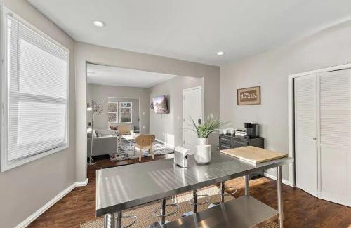 Near Northside Apartamento | Combined 3rd & 4th unit