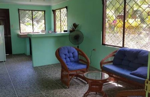 Playa Matapalo Casa | ¡Ven y disfruta de un pedazo de paraíso a solo 200 metros del Océano Pacífico!
