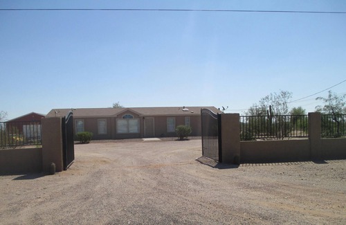 San Tan Valley Casa | Ven y disfruta de esta hermosa casa con vista a la montaña.