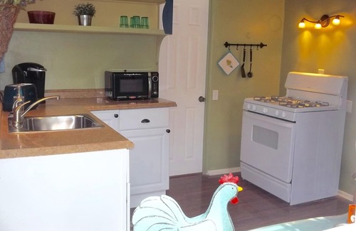 Broadmoor Cabaña | ¡Ven y disfruta de esta joya recientemente renovada ubicada en las estribaciones de Co Springs!