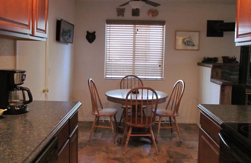 Portola Casa | Ven y relájate en el hermoso condado de Plumas