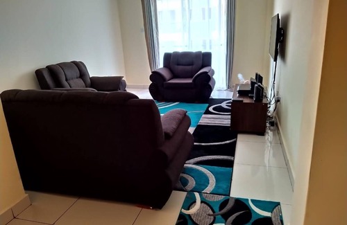 Kisumu Apartamento | Come as a guest live as family, located 100mtrs off Mamboleo- Miwani Road.