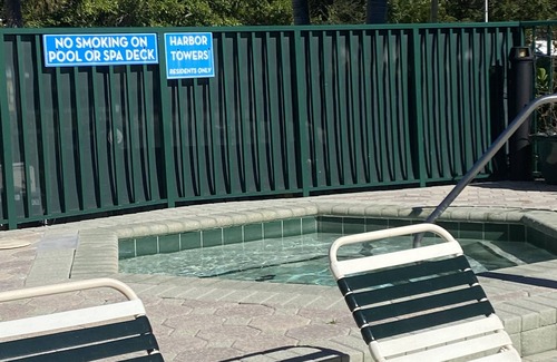 Burnt Store Marina Condominio | Come enjoy Sunny Florida and all the amenities of Burnt Store Marina!