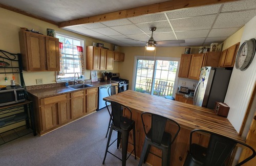 Sylvan Beach Casa | Especial de septiembre! $ 800 / semana Sylvan Beach 5 BR, Lakehouse, los peces morderán!