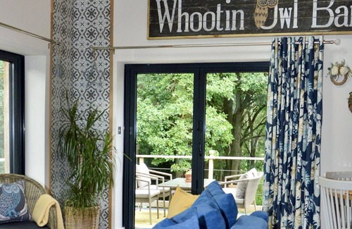 Grimstone Casa | Ven y disfruta de Whootin Owl Barn, sumérgete en la bañera de hidromasaje y disfruta del impresionante campo