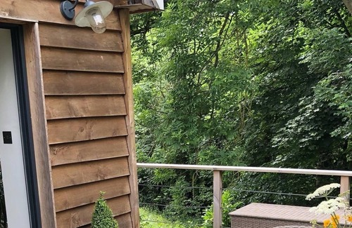 Grimstone Casa | Ven y disfruta de Whootin Owl Barn, sumérgete en la bañera de hidromasaje y disfruta del impresionante campo