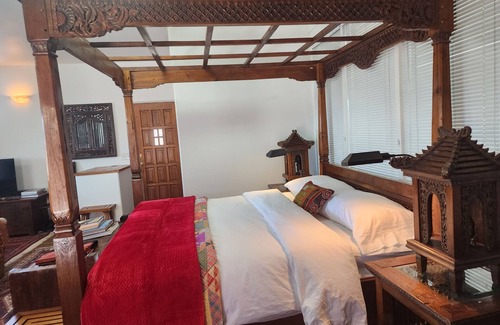Canoncito Casa | Come experience a taste of Africa nestled in the foothills of Santa Fe.
