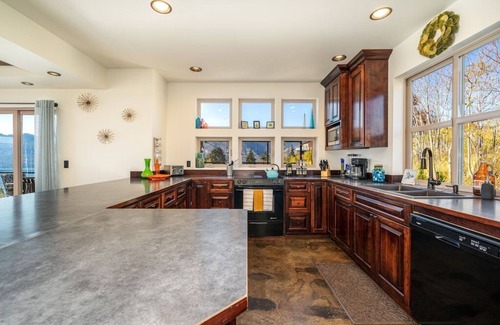 Manson Casa | Come for the private pool+hot tub, stay for the lake views, Large home, Dogs OK