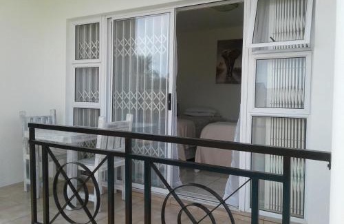 Oudtshoorn Casa | Come Home in Oudtshoorn Self-Catering Units