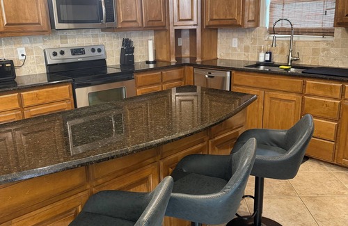 Fort Worth Casa | Come on over to the Wild L Casita, kick your boots off, relax and stay awhile!