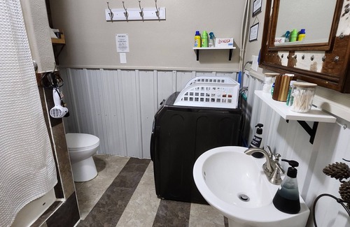 Hermosa Apartamento | Come relax at the Hot Tub Highland Hideaway