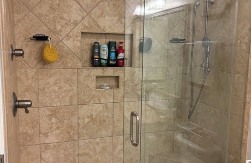 Vaught Condominio | Come Relax at the Pool and Explore Myrtle Beach!