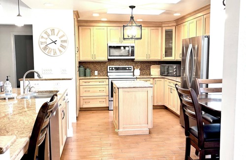 Indian Waters Casa | COME RELAX & UNWIND! BEST OPEN FLOOR PLAN, HEATED POOL