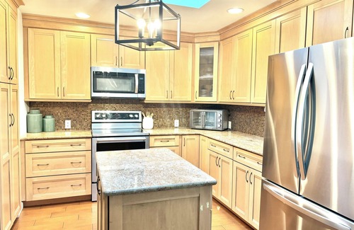 Indian Waters Casa | COME RELAX & UNWIND! BEST OPEN FLOOR PLAN, HEATED POOL
