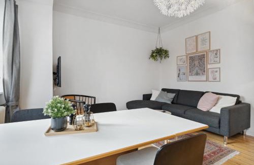 Aalborg Apartamento | Come Stay 2BR Lejlighed nær Centrum & Togstation