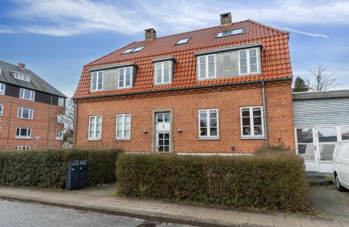 Aalborg Apartamento | Come Stay 2BR Lejlighed nær Centrum & Togstation