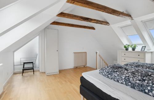 Aalborg Apartamento | Come Stay 2BR Lejlighed nær Centrum & Togstation