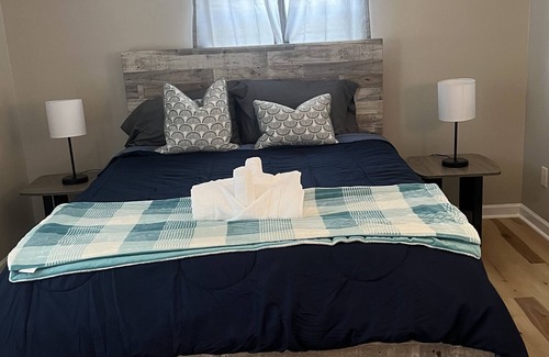 Harrisonburg Casa | Come stay at "The Burg" and make it your home with your Family & Friends.