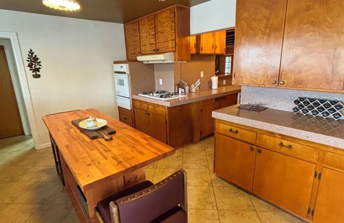 Desert Hot Springs Casa | Come stay at our wonderful Cactus Gardens Estate pool property
