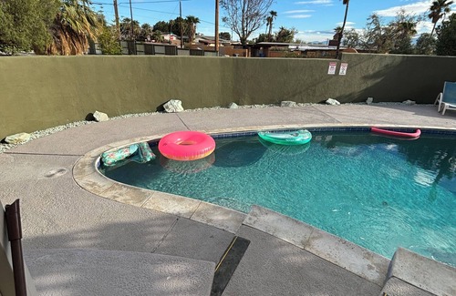 Desert Hot Springs Casa | Come stay at our wonderful Cactus Gardens Estate pool property