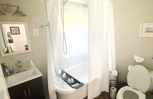 Manasquan Casa | Come stay in paradise, AKA Manasquan, NJ, at our lovely beach house!