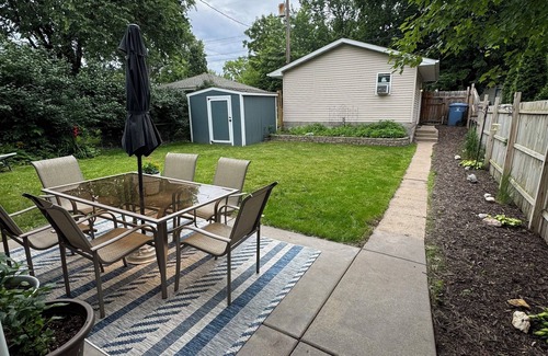 Harrison Casa | Come stay, relax and unwind at this centrally-located home in Willard Hay.