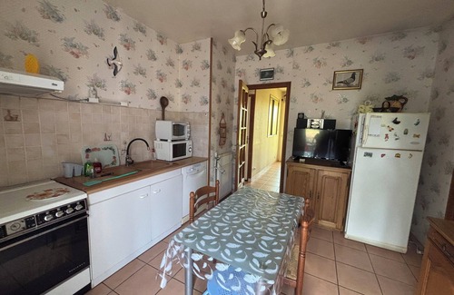 Angoisse Casa | Come to ANGOISSE in a quiet house with many activities around.